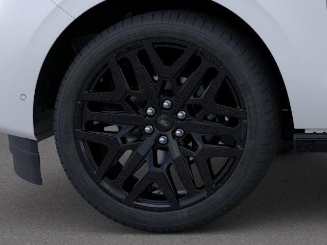 New 2026 Star White Metallic Tri-Coat Ford MAX Platinum® image 40