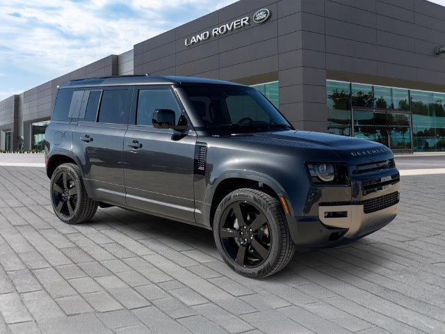New 2026 Carpathian Grey Land Rover S image 7