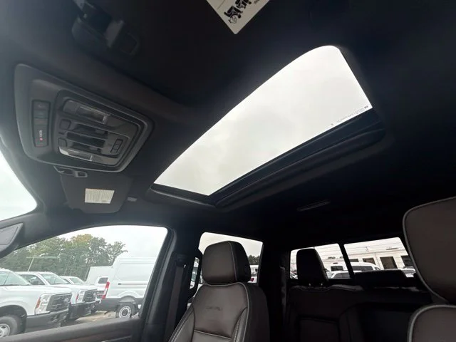 Used 2025 White GMC Denali image 39