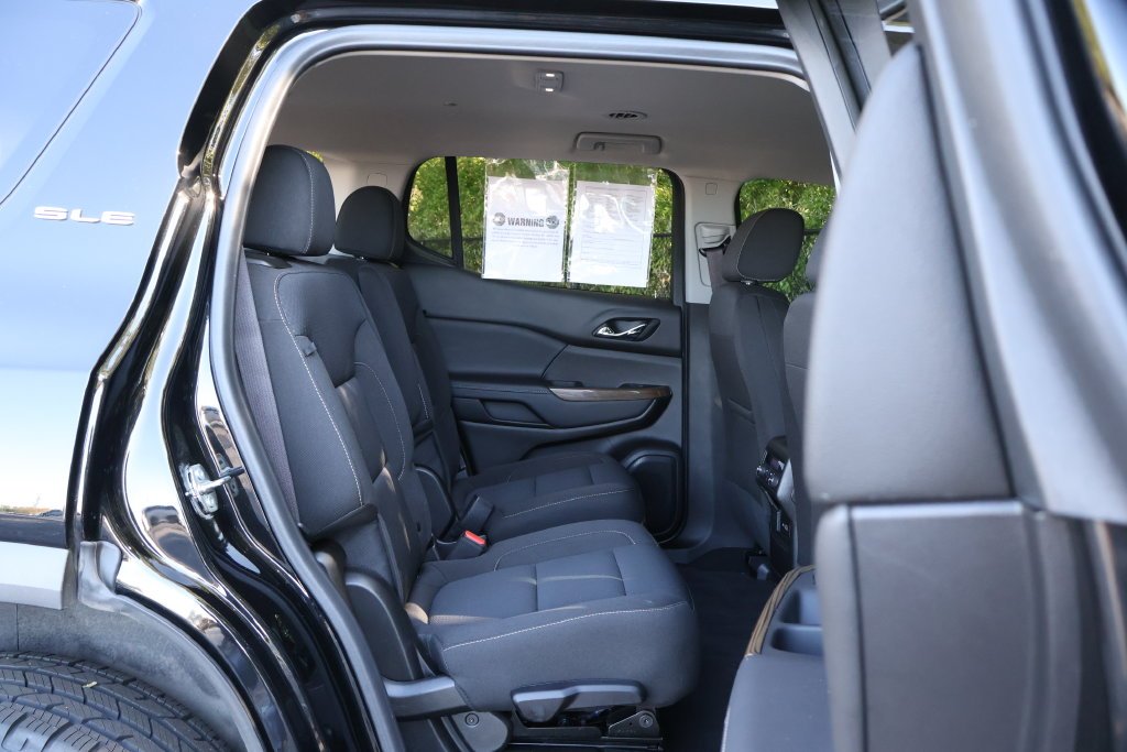 2023 GMC Acadia SLE - Photo 43