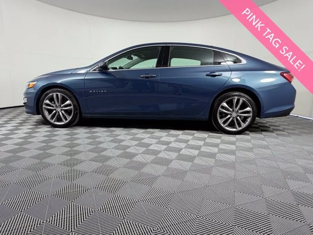 Used 2024 Blue Chevrolet LT image 4