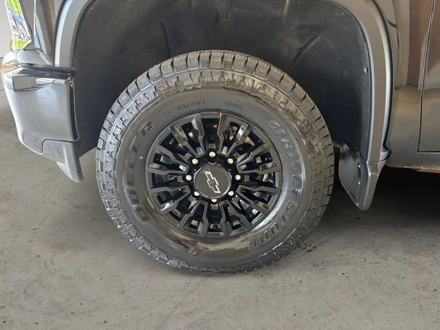 Used 2022 Black Chevrolet LT image 15