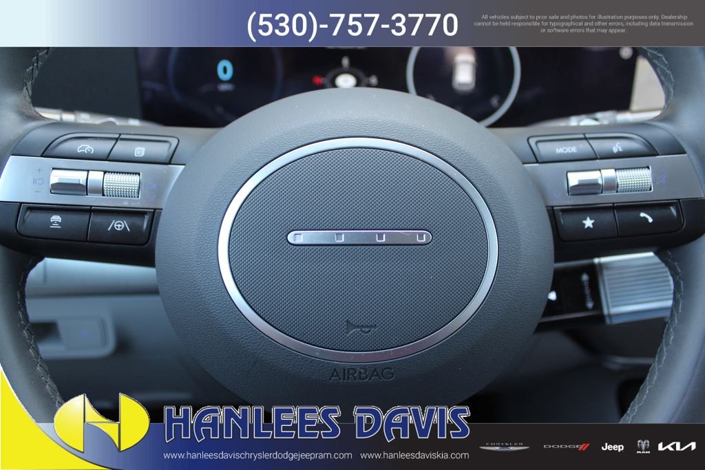 Used 2024 White Hyundai SEL image 25