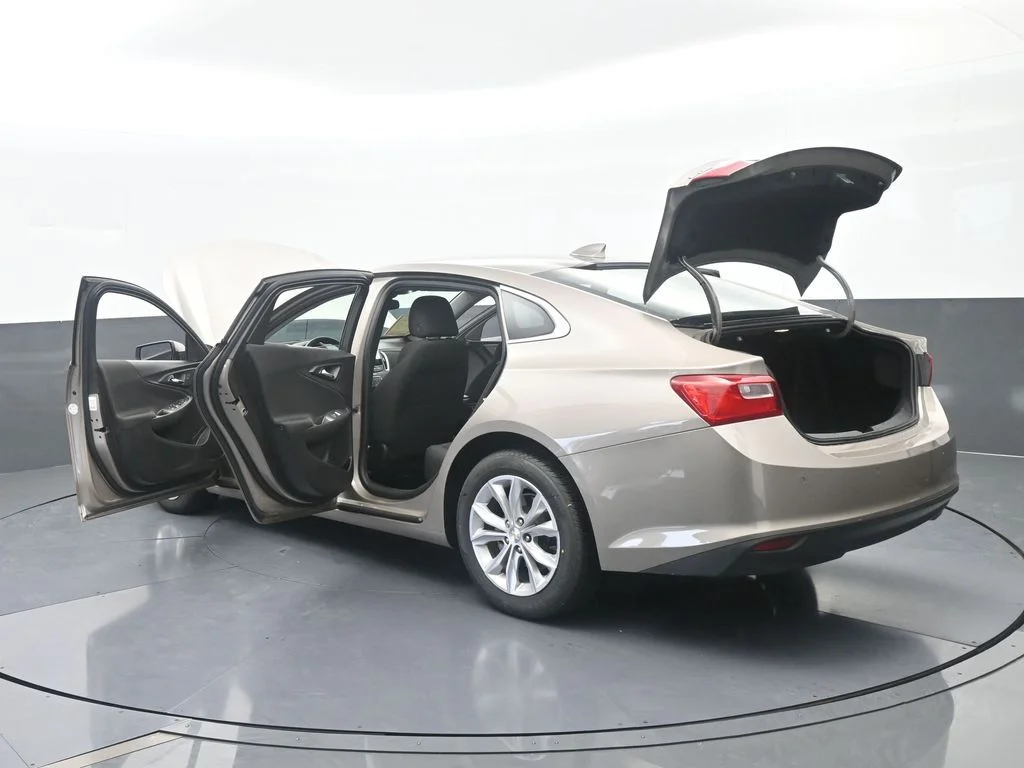 Used 2024 Mineral Gray Metallic Chevrolet LT image 74
