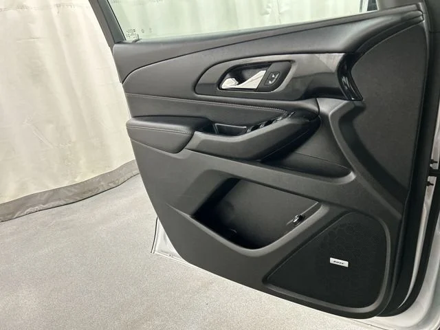 Used 2023 White Chevrolet RS image 21