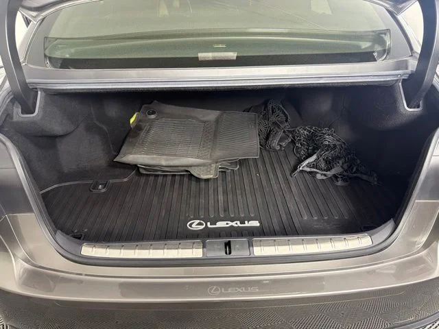 Used 2022 Silver Lexus 500 Base image 24