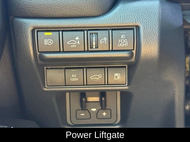 Used 2025 Wind Chill Pearl Toyota Base image 36