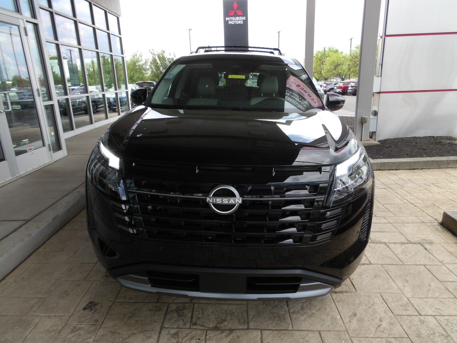 New 2026 Super Black Nissan SL image 2