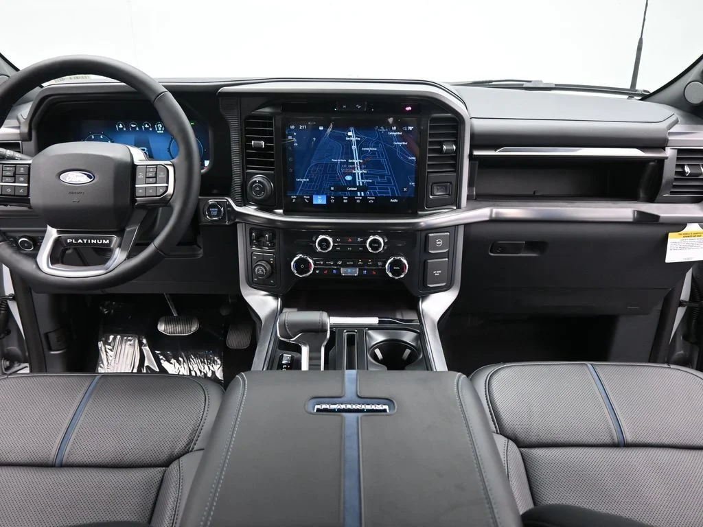 2025 Ford F-150 Platinum - Photo 24