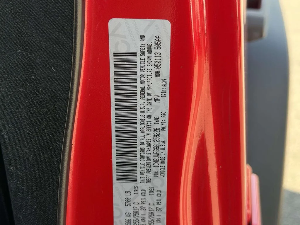 Used 2016 Red Jeep Unlimited Rubicon image 33