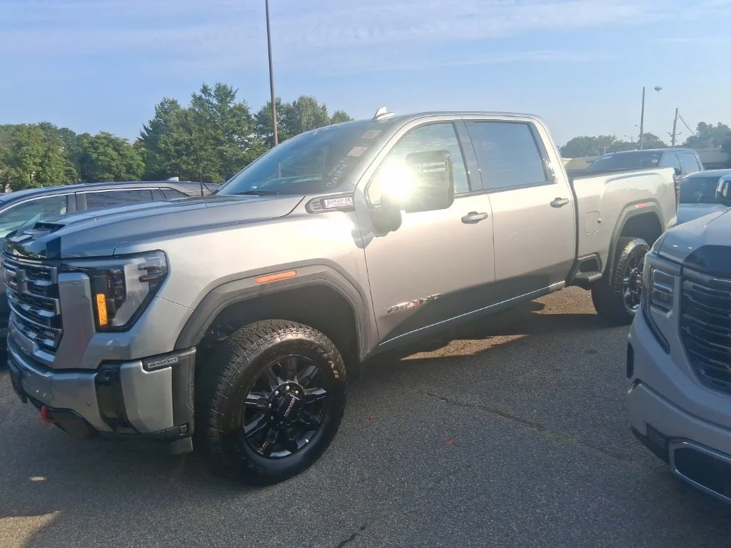 2025 GMC Sierra 2500HD AT4