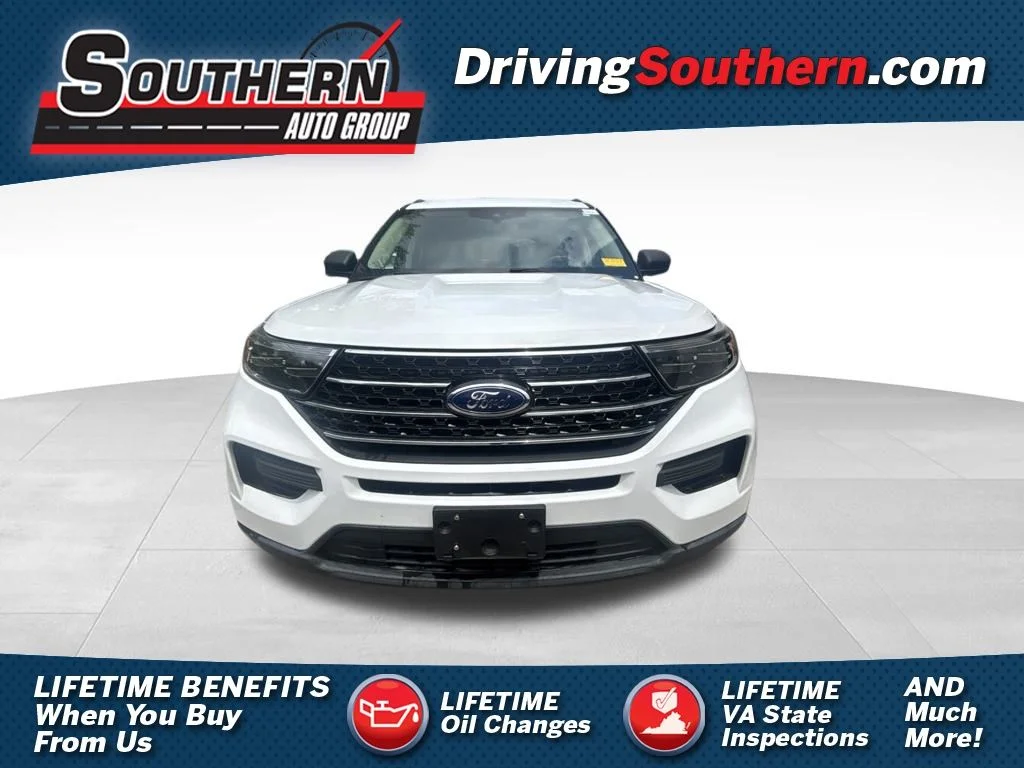 Used 2020 White Ford XLT image 1