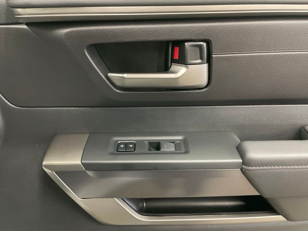 2026 Toyota Tundra SR5 - Photo 32
