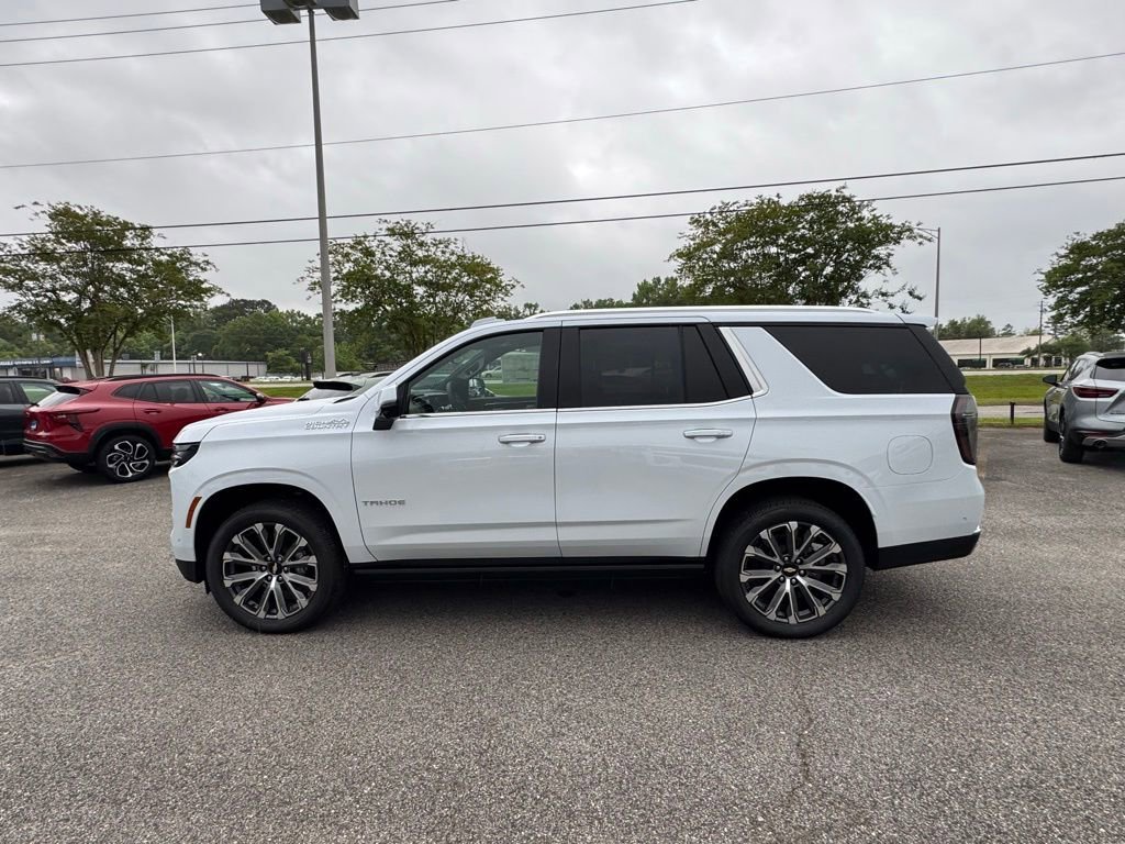New 2026 Polar White Tricoat Chevrolet High Country image 5