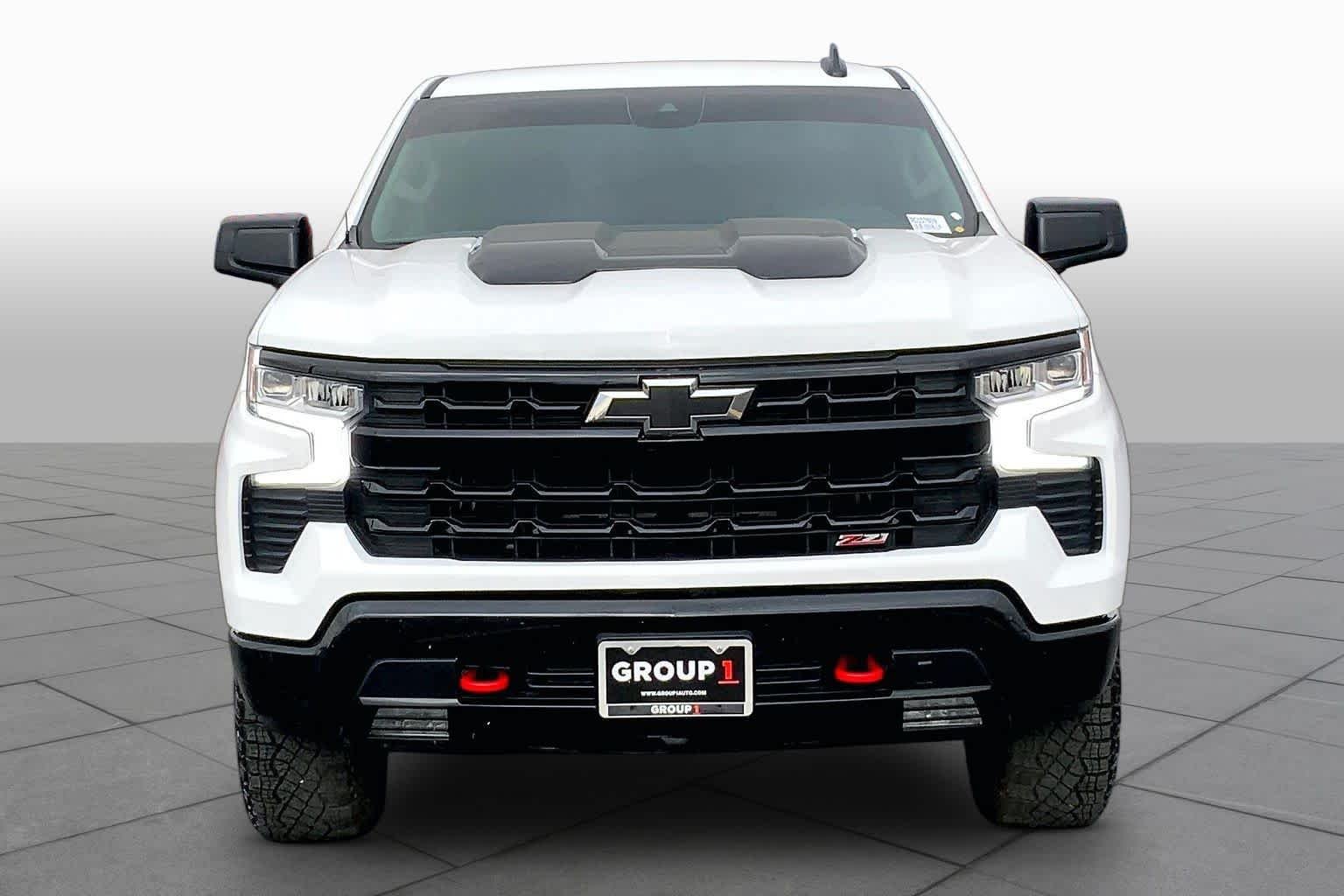 Used 2024 Summit White Chevrolet LT Trail Boss image 4