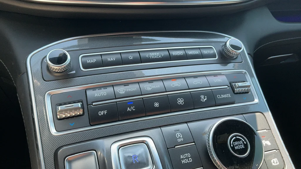 Used 2023 Gray Hyundai Calligraphy image 16
