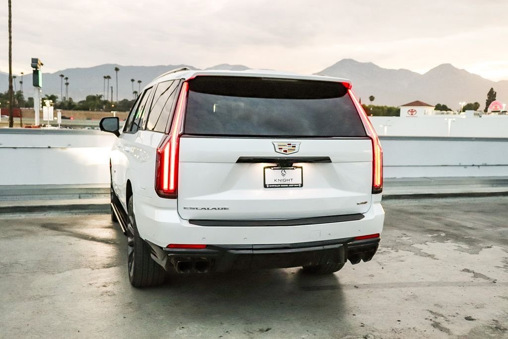 Used 2025 Crystal White Cadillac V-Series image 7