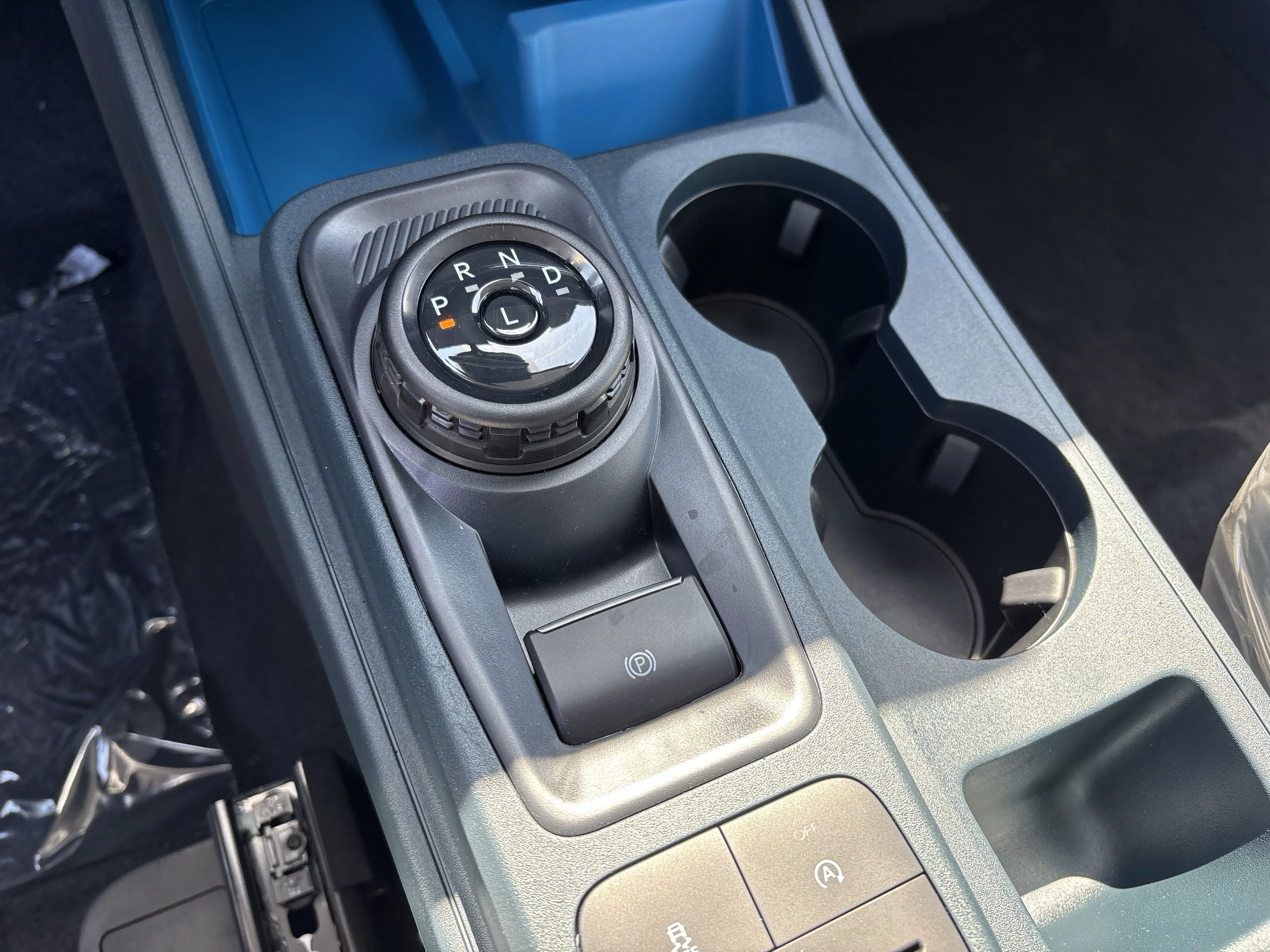 New 2026 Carbonized Gray Metallic Ford XLT image 22