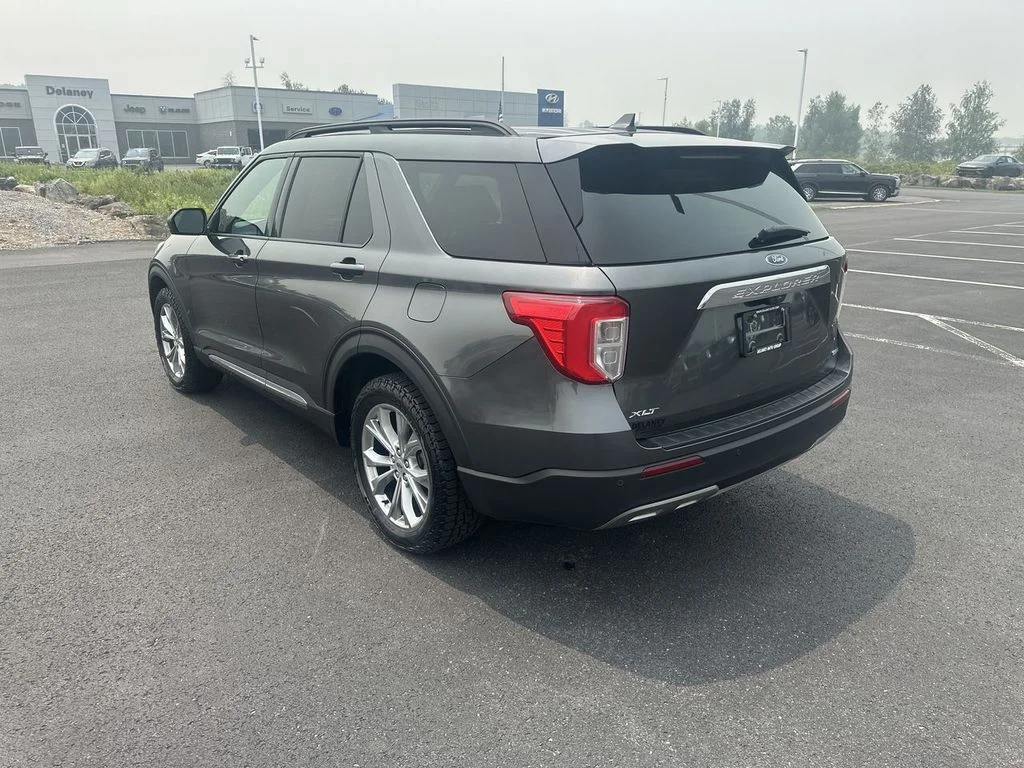 Used 2020 Gray Ford XLT image 6