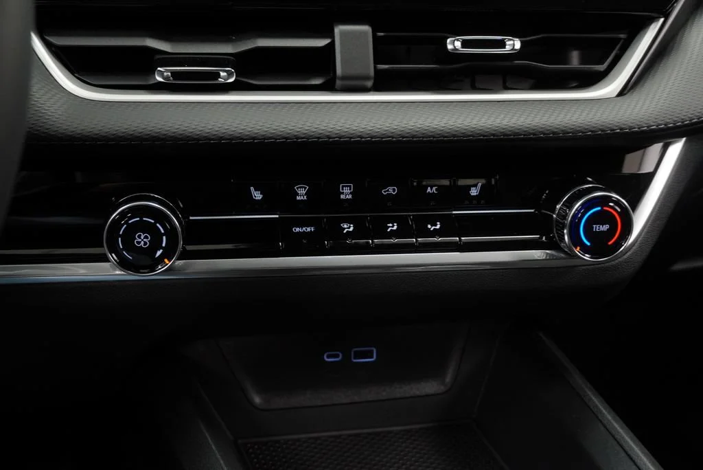 2027 Chevrolet Equinox LT - Photo 17