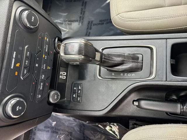 Used 2020 Black Ford XLT image 25
