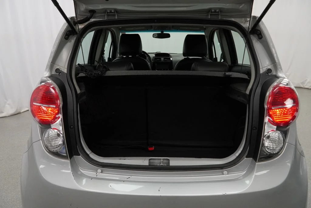 Used 2015 Silver Chevrolet 1LT image 41