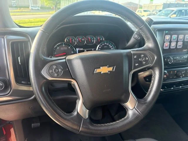 Used 2018 Red Chevrolet LT image 20