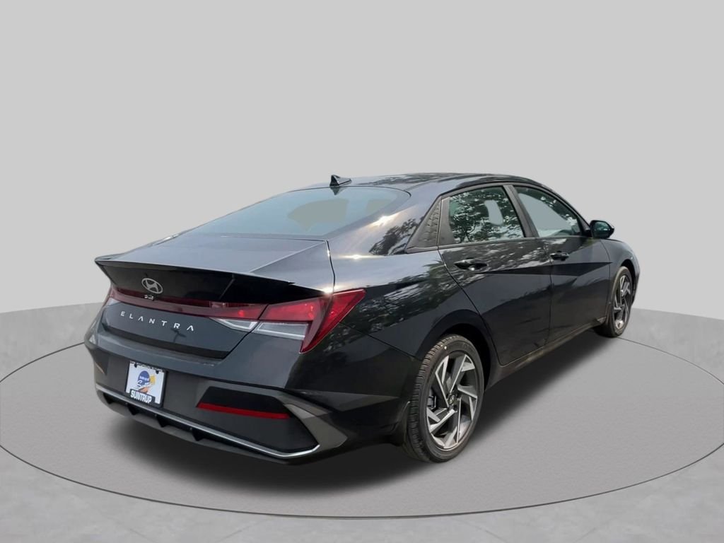 2025 Hyundai Elantra SEL - Photo 23