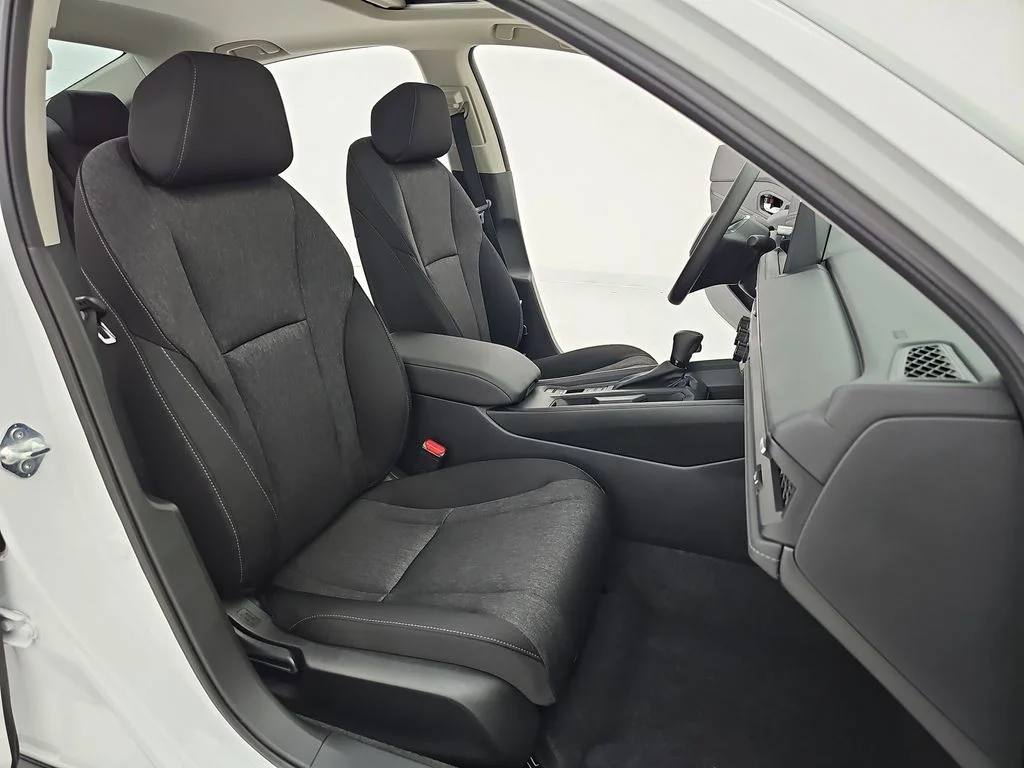 New 2026 Platinum White Pearl Honda SE image 12