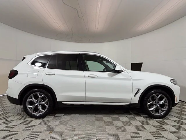 Used 2023 Alpine White BMW xDrive30i image 8
