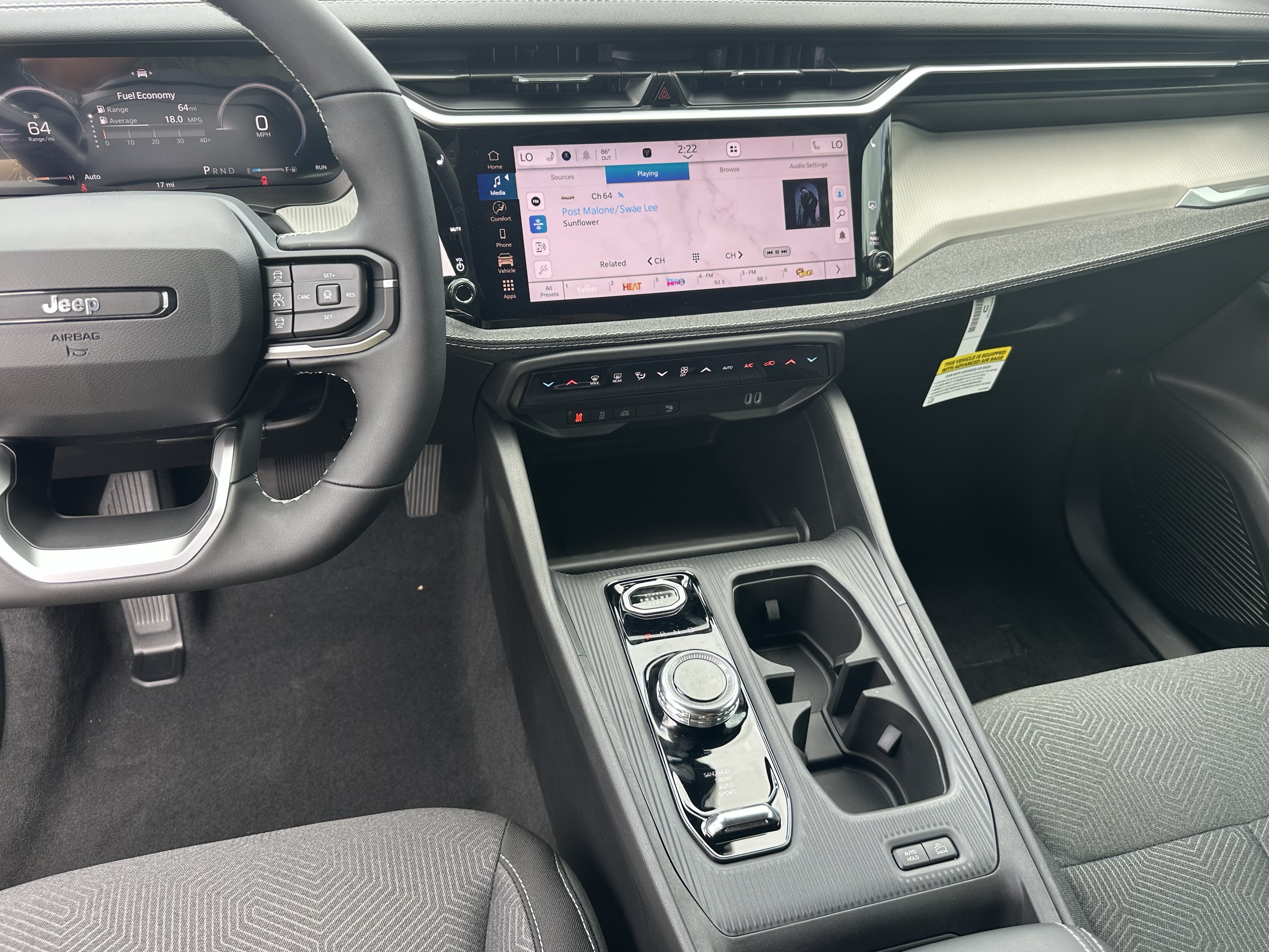 New 2026 Diamond Black Crystal Pearlcoat Jeep Laredo image 25