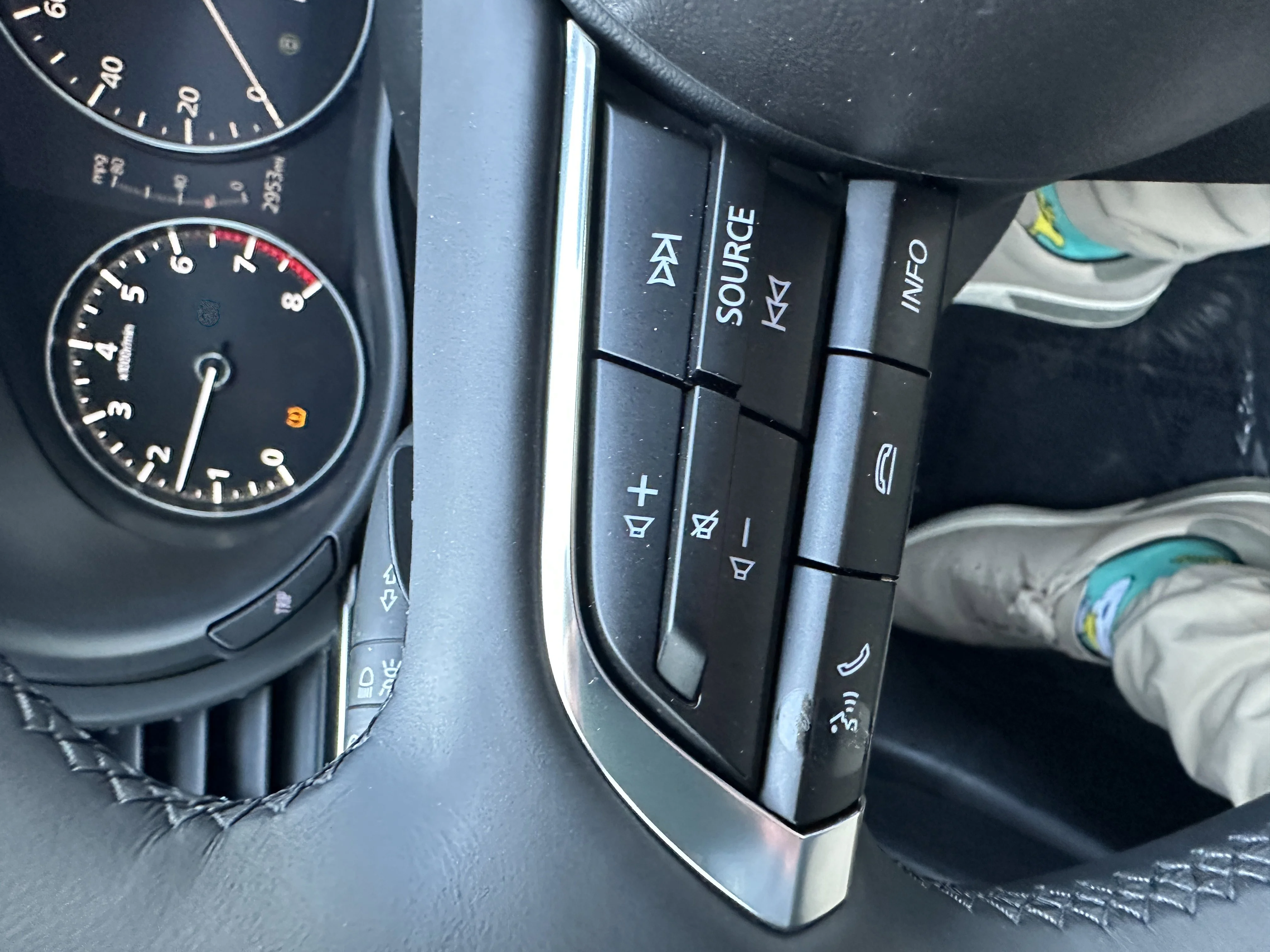 Certified Used 2025 Jet Black Mica Mazda 2.5 S Premium Package image 27