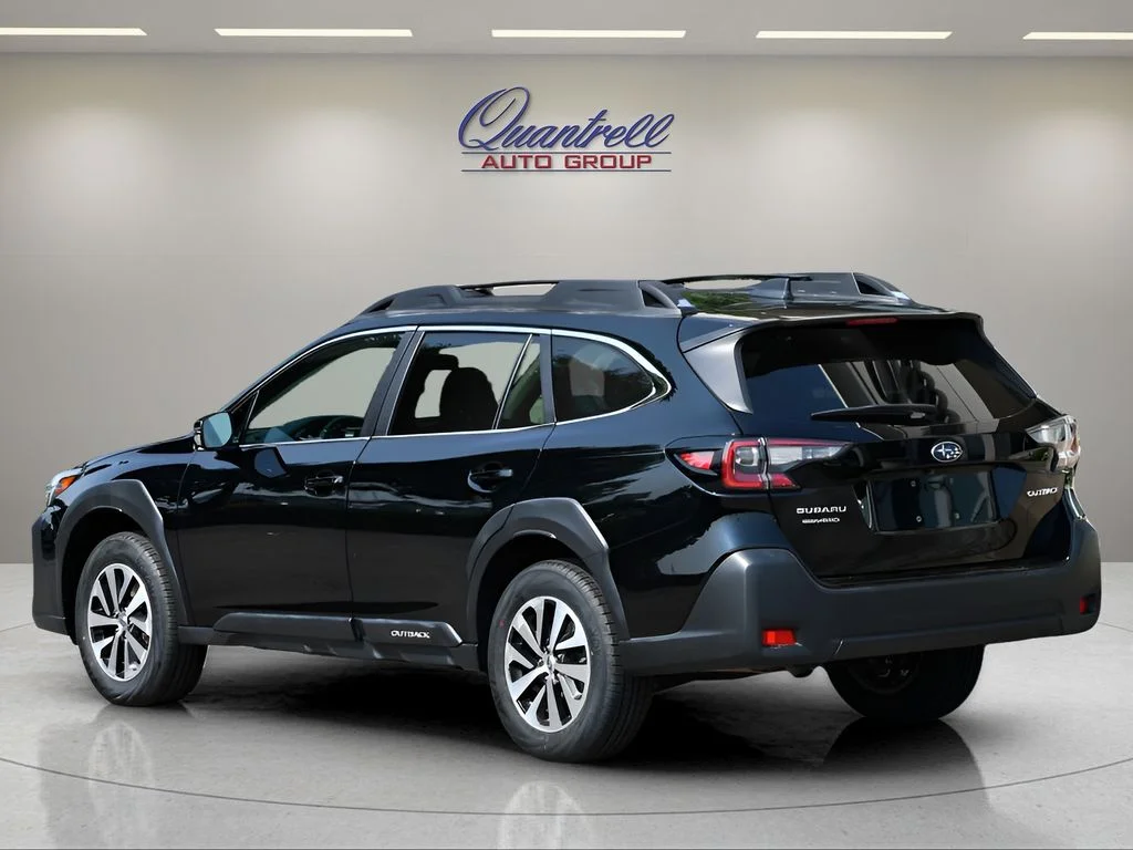 Certified Used 2024 Crystal Black Silica Subaru Premium image 6