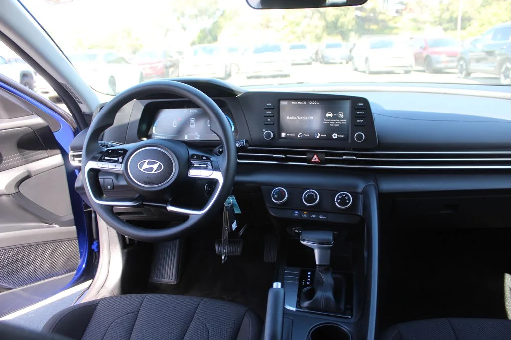 Certified Used 2025 Blue Hyundai SE image 16