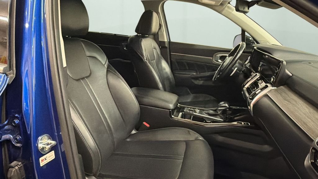 2022 Kia Sorento X-Line EX - Photo 9