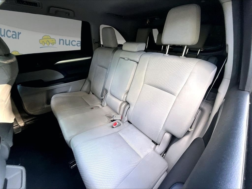 Used 2017 Blizzard Pearl Toyota LE image 15