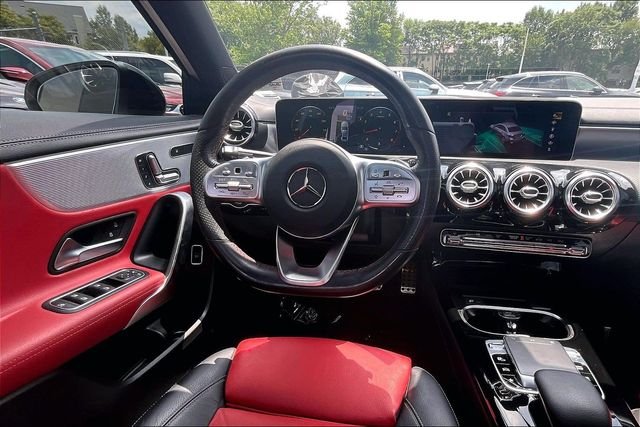 Used 2019 White Mercedes-Benz A 220 image 4