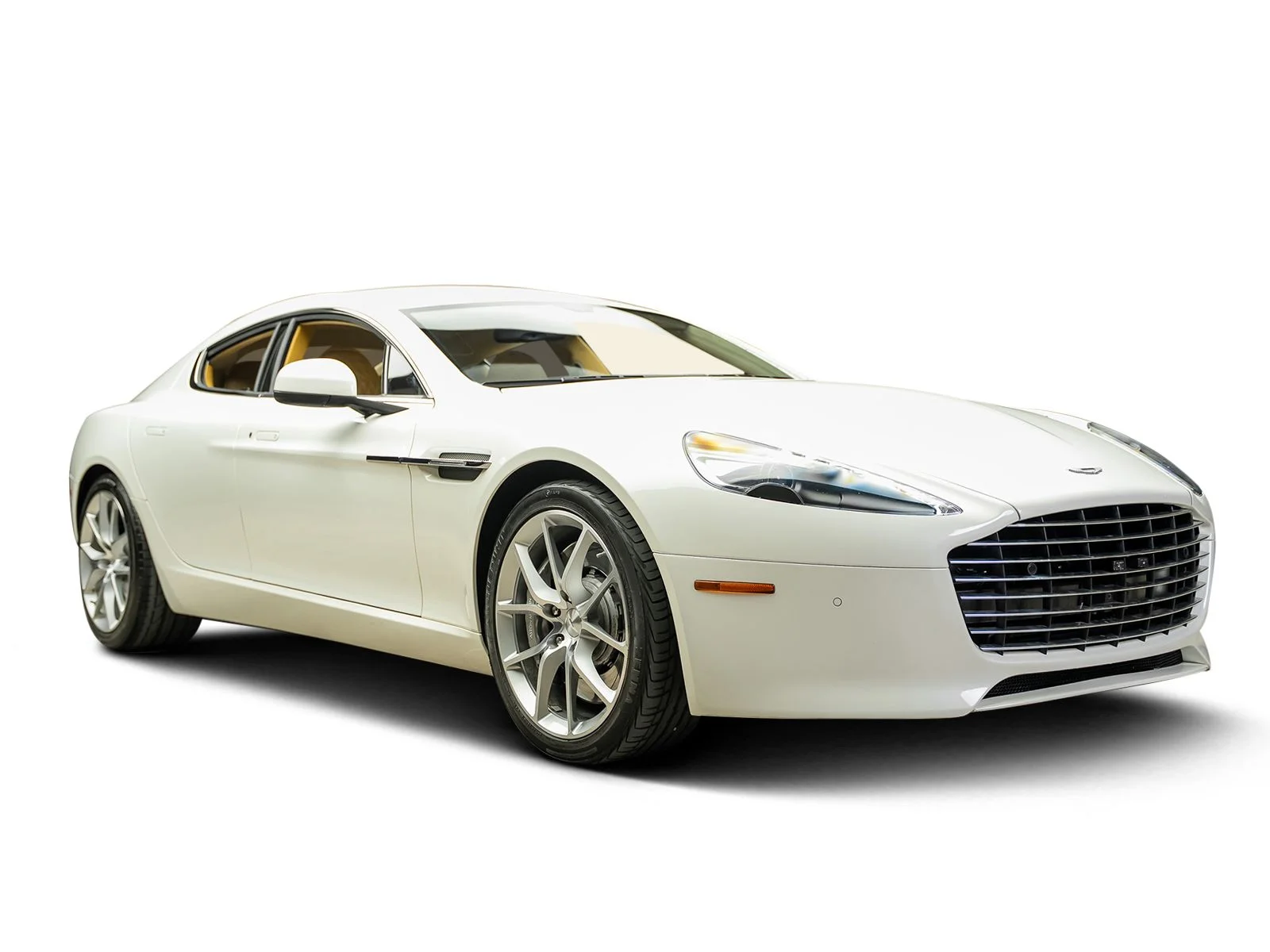 Used 2015 White Aston Martin Base image 7