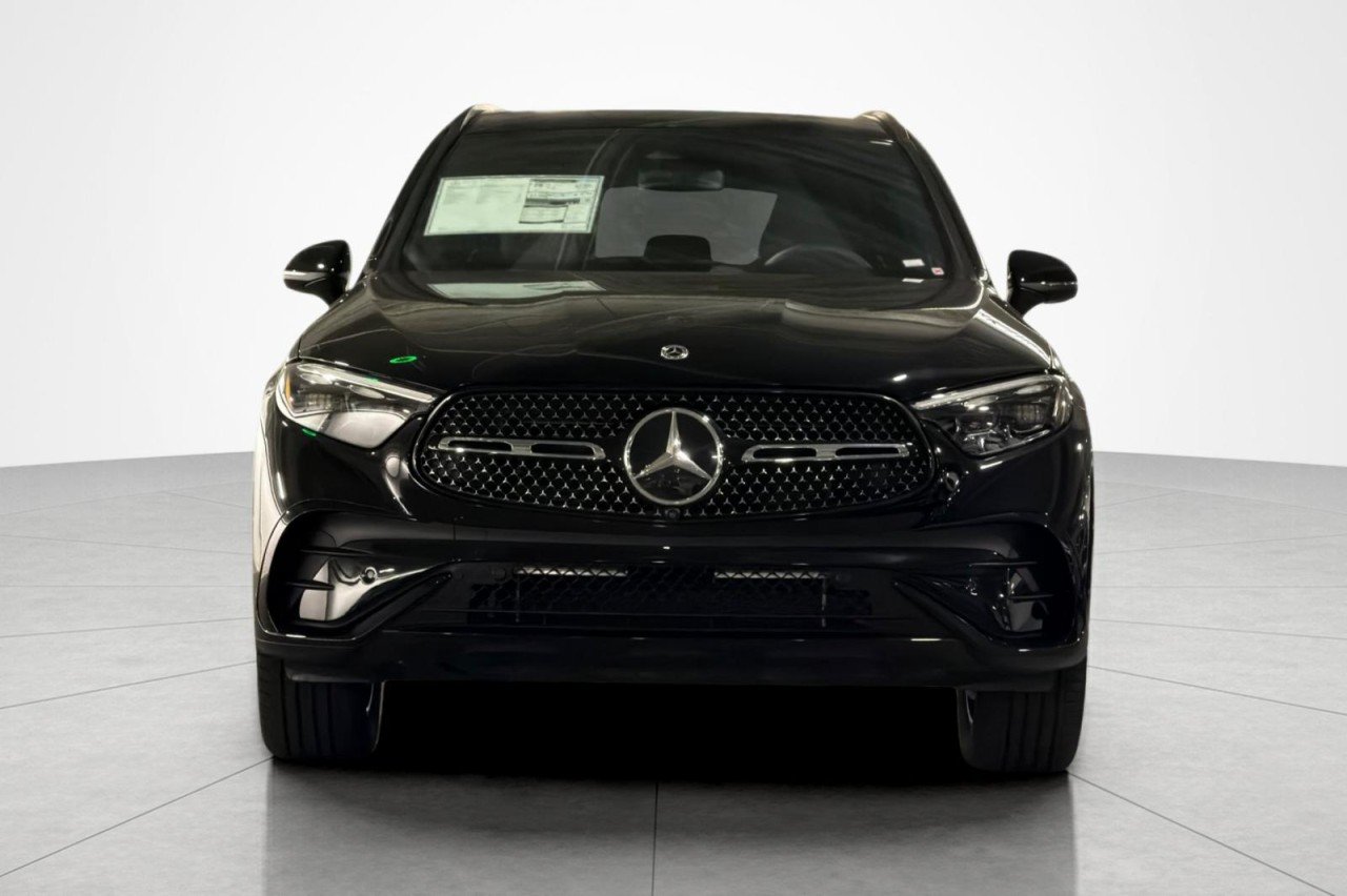 New 2026 Black Mercedes-Benz GLC 300 4MATIC® SUV image 8