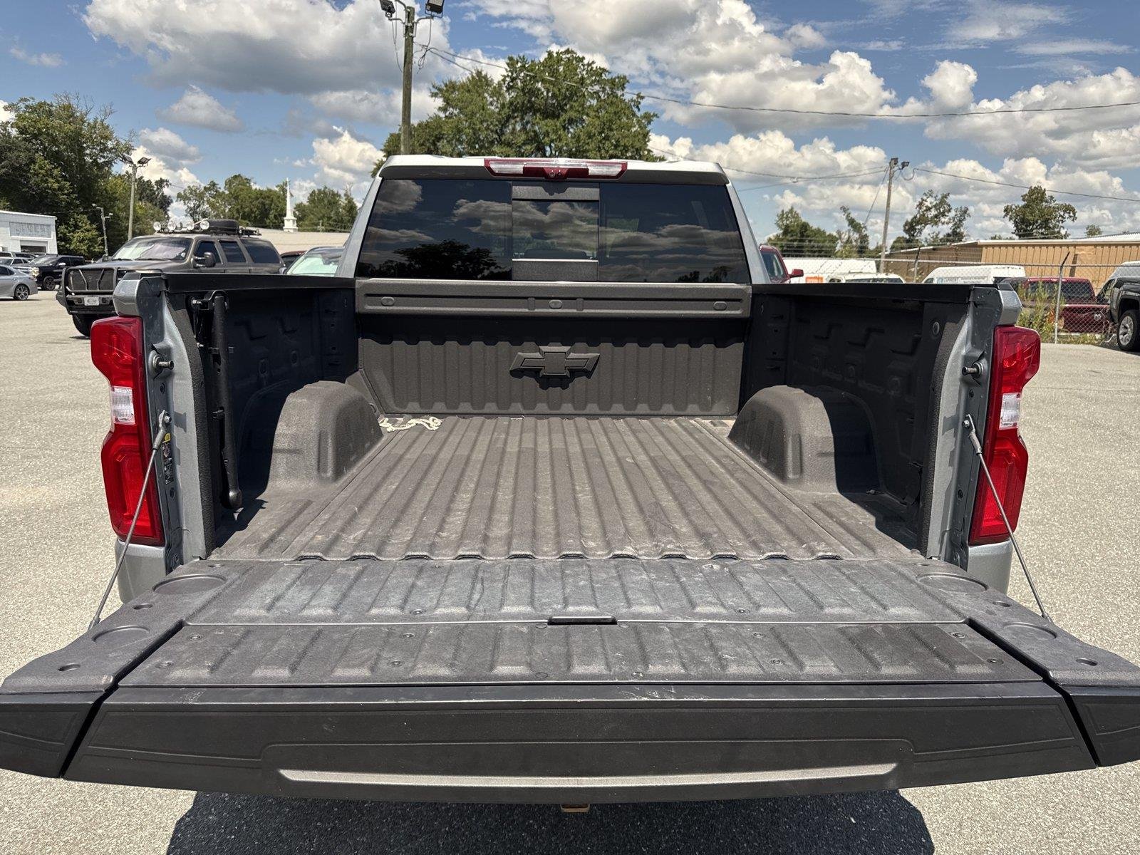 Used 2025 Sterling Gray Metallic Chevrolet High Country image 6