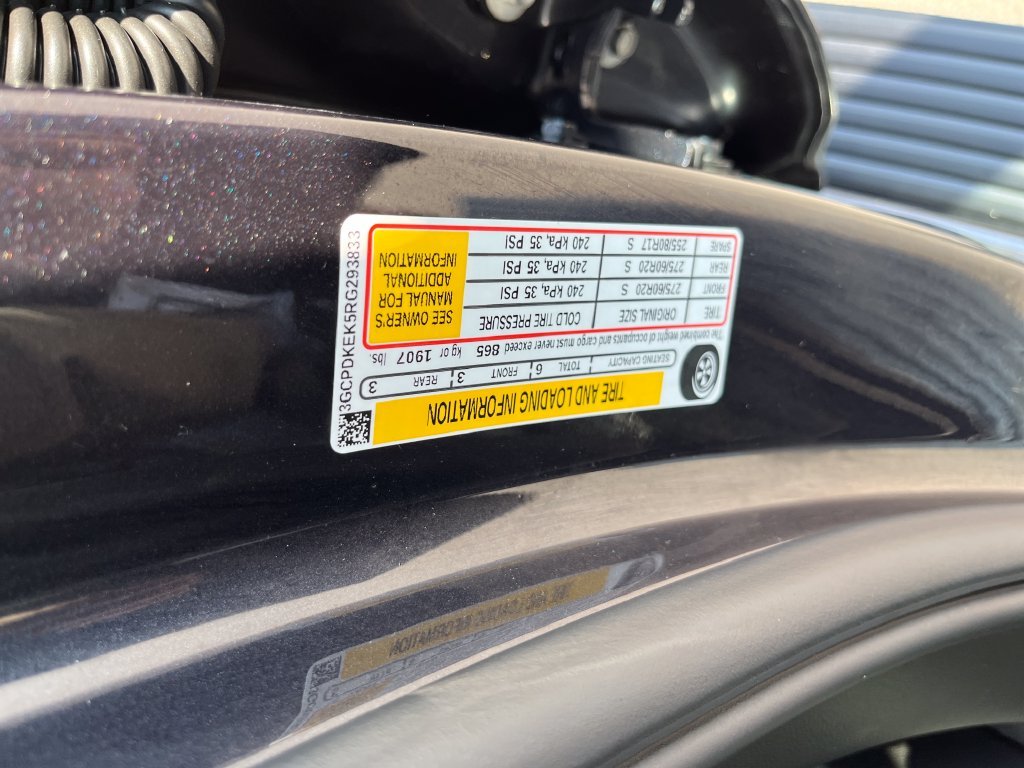 Used 2024 Gray Chevrolet LT image 23