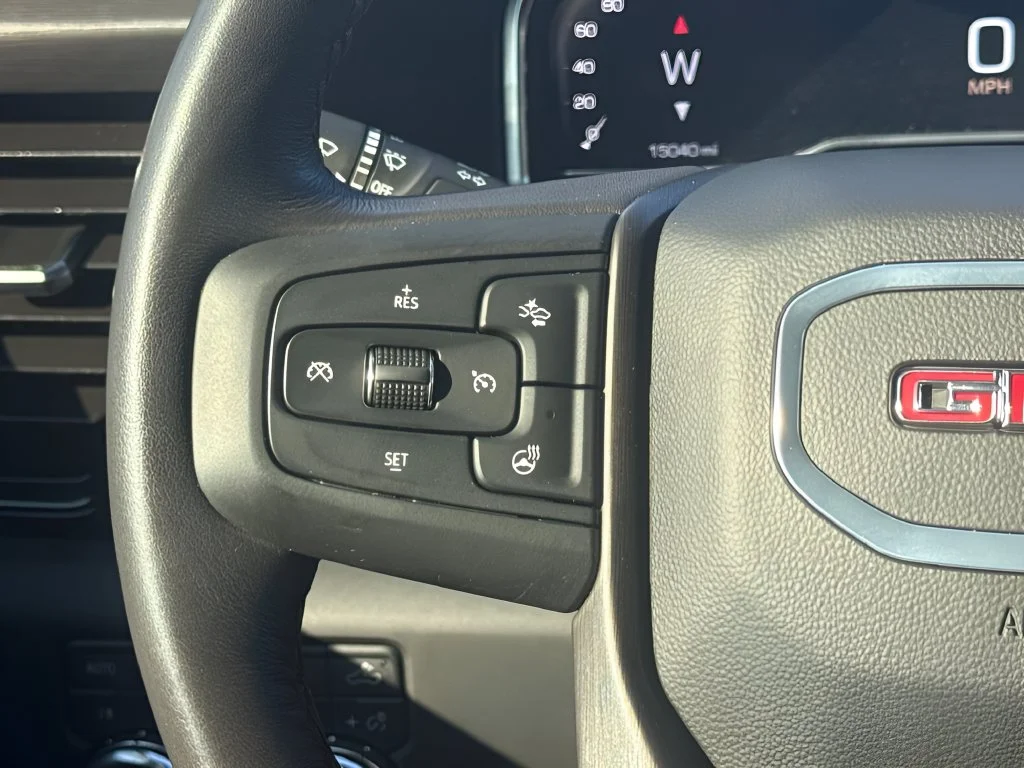 Used 2025 White GMC AT4X image 16
