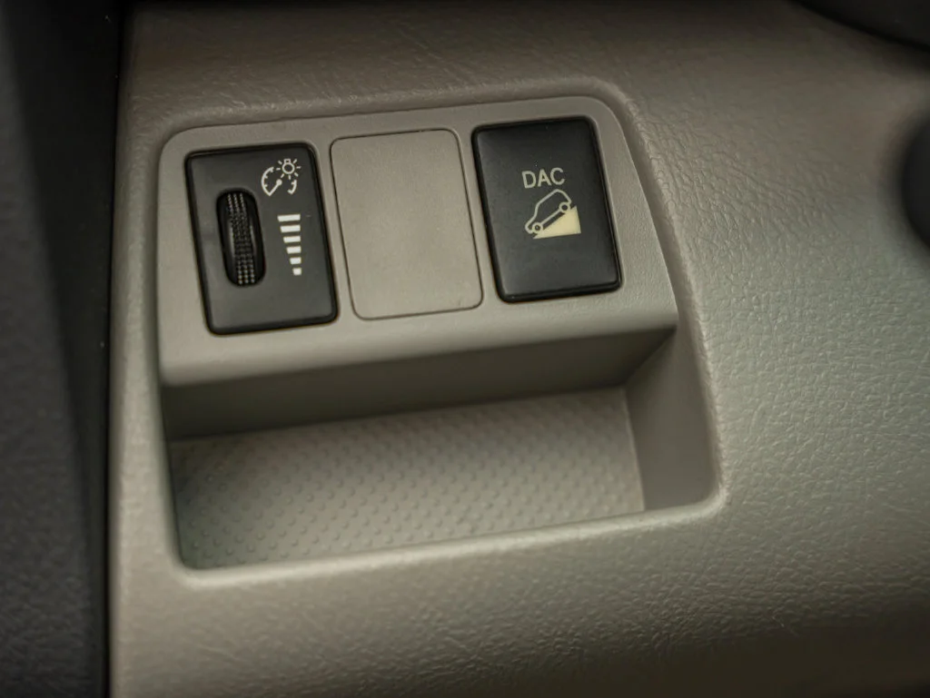 Used 2011 Pacific Blue Metallic Toyota Limited image 26