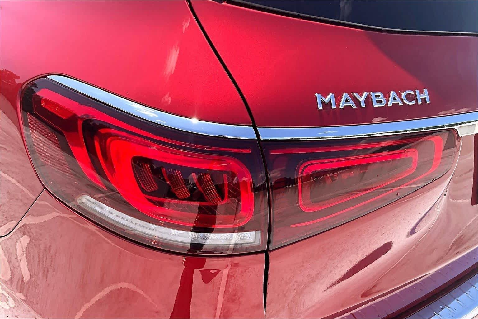 Used 2023 MANUFAKTUR Cardinal Red Metallic Mercedes-Benz Maybach GLS 600 image 29