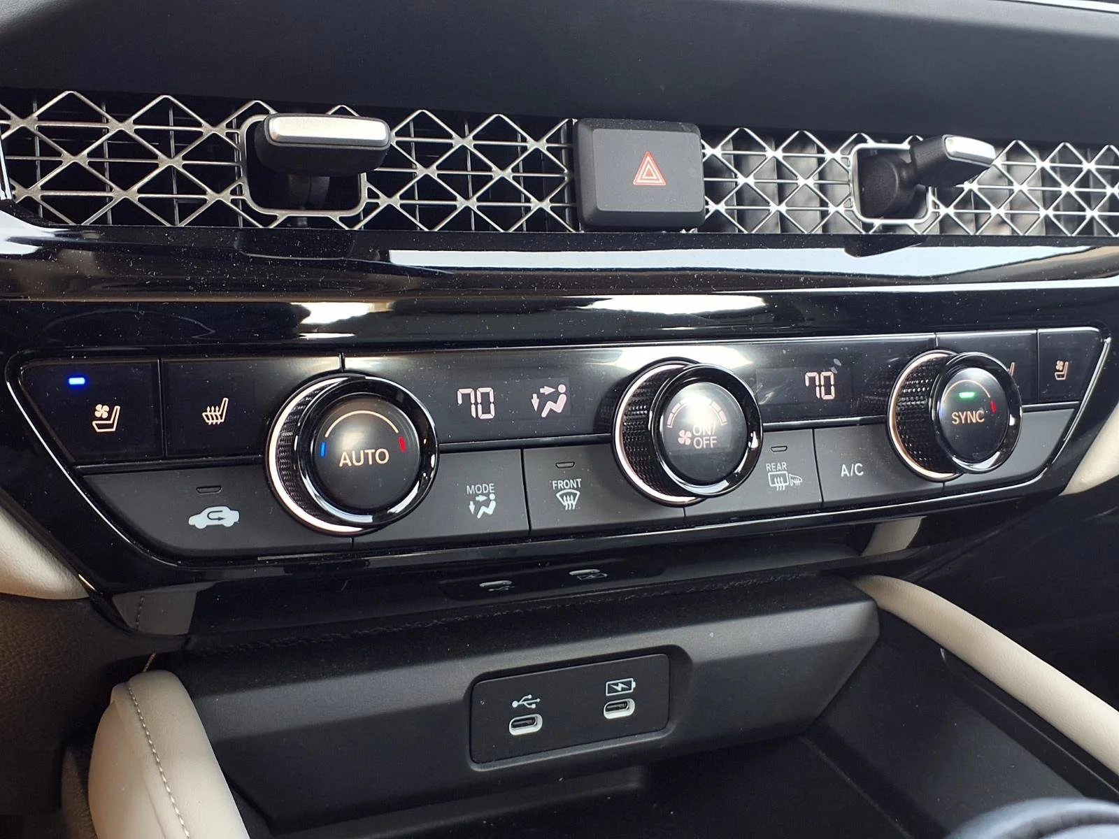 Used 2023 Platinum White Pearl Honda Touring image 11