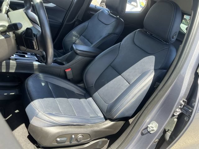 Used 2023 Gray Ghost Metallic Chevrolet Premier image 17