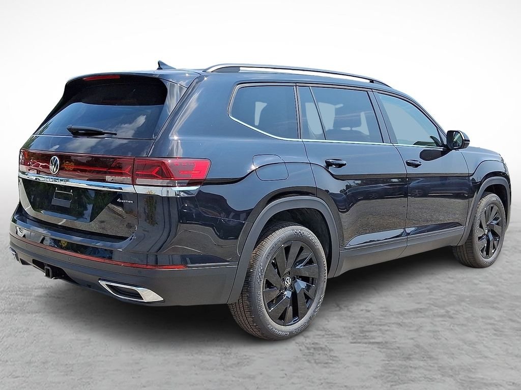 New 2026 Black Volkswagen SE w/Technology image 4