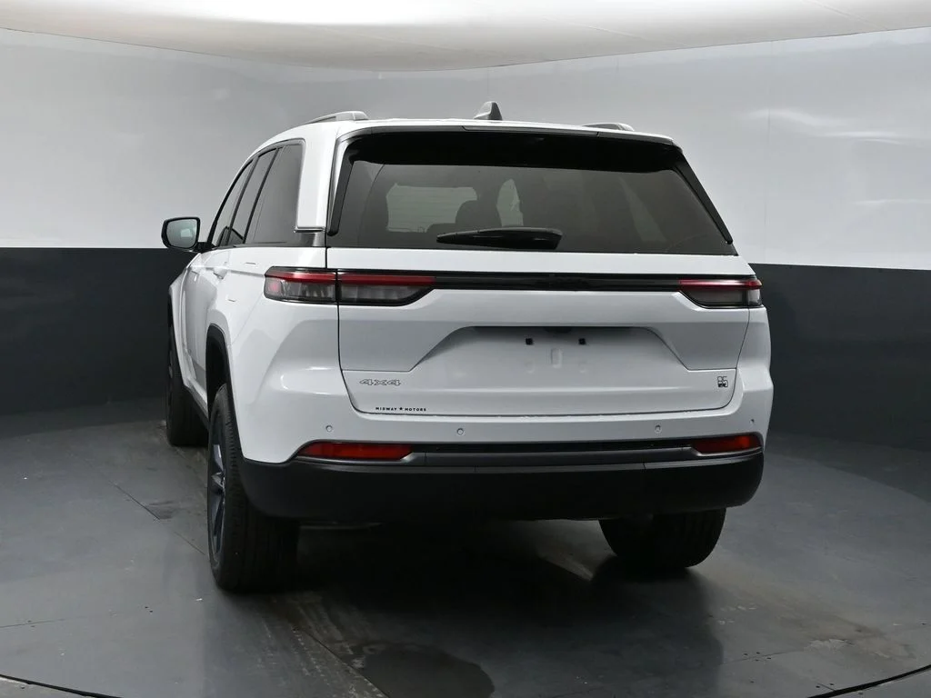 New 2026 Bright White Clearcoat Jeep  image 3