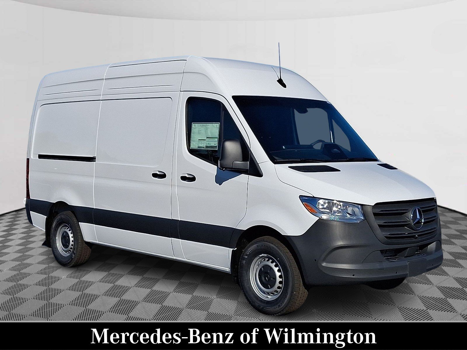 New 2026 Arctic White Mercedes-Benz Standard Roof 4-Cyl Diesel image 1
