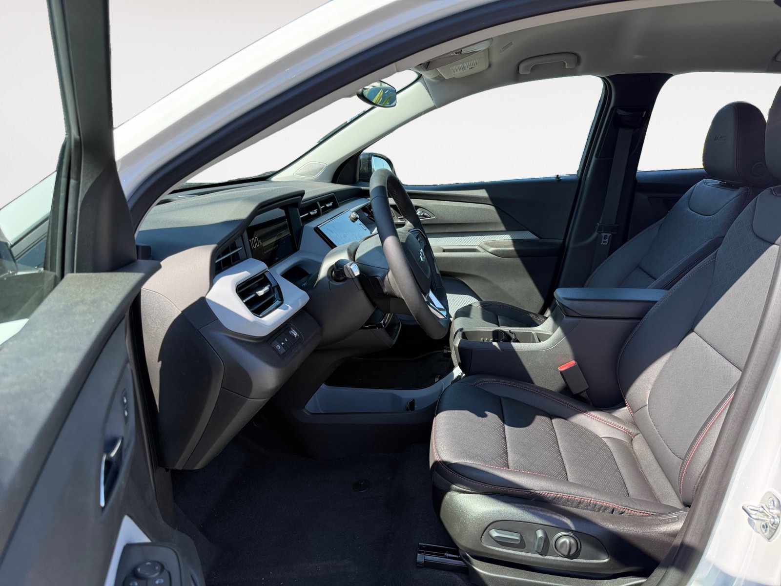 New 2027 Summit White Chevrolet RS image 10